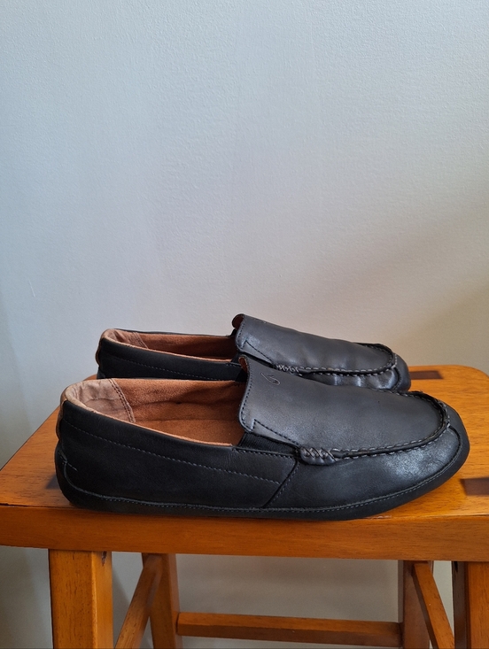 OluKai Akepa Moc Moccasin or driver-style Mens Size 11.5